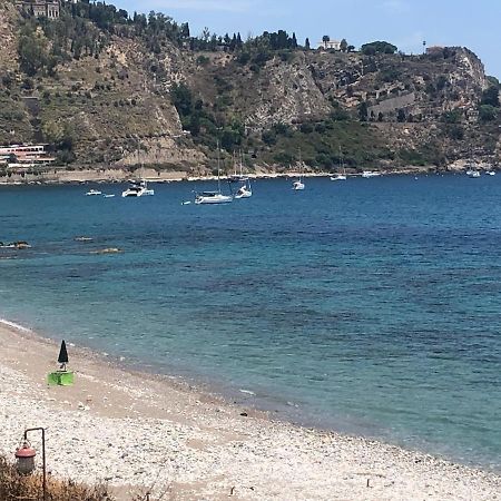 تاورمينا Beach Apartments Patrizia المظهر الخارجي الصورة
