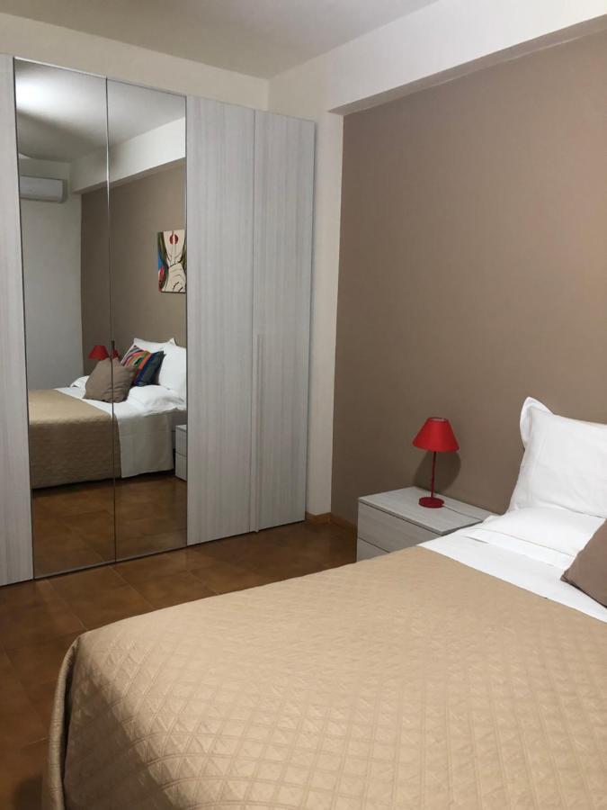 تاورمينا Beach Apartments Patrizia المظهر الخارجي الصورة