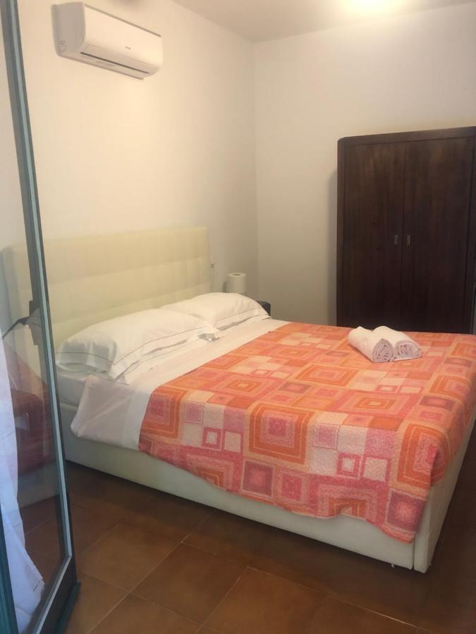 تاورمينا Beach Apartments Patrizia المظهر الخارجي الصورة