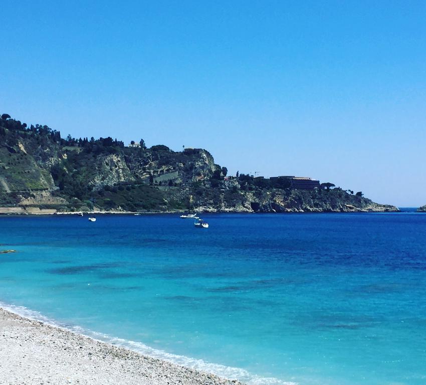 تاورمينا Beach Apartments Patrizia المظهر الخارجي الصورة