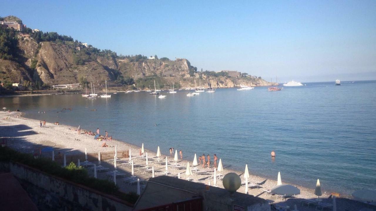 تاورمينا Beach Apartments Patrizia المظهر الخارجي الصورة